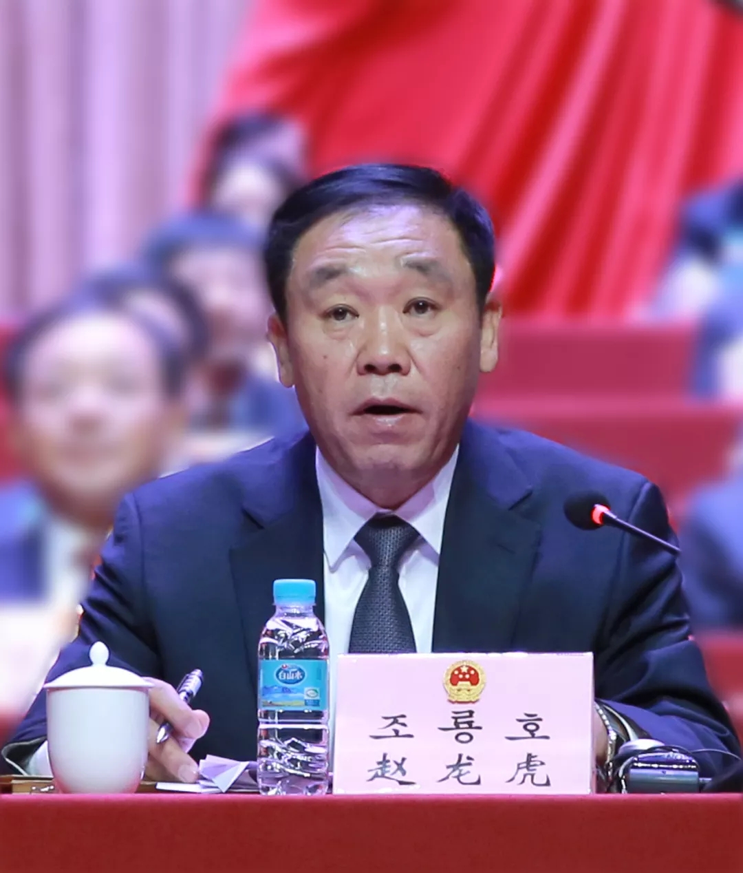 以财神爷自居的厅官被查:以权谋私 甘于被围猎